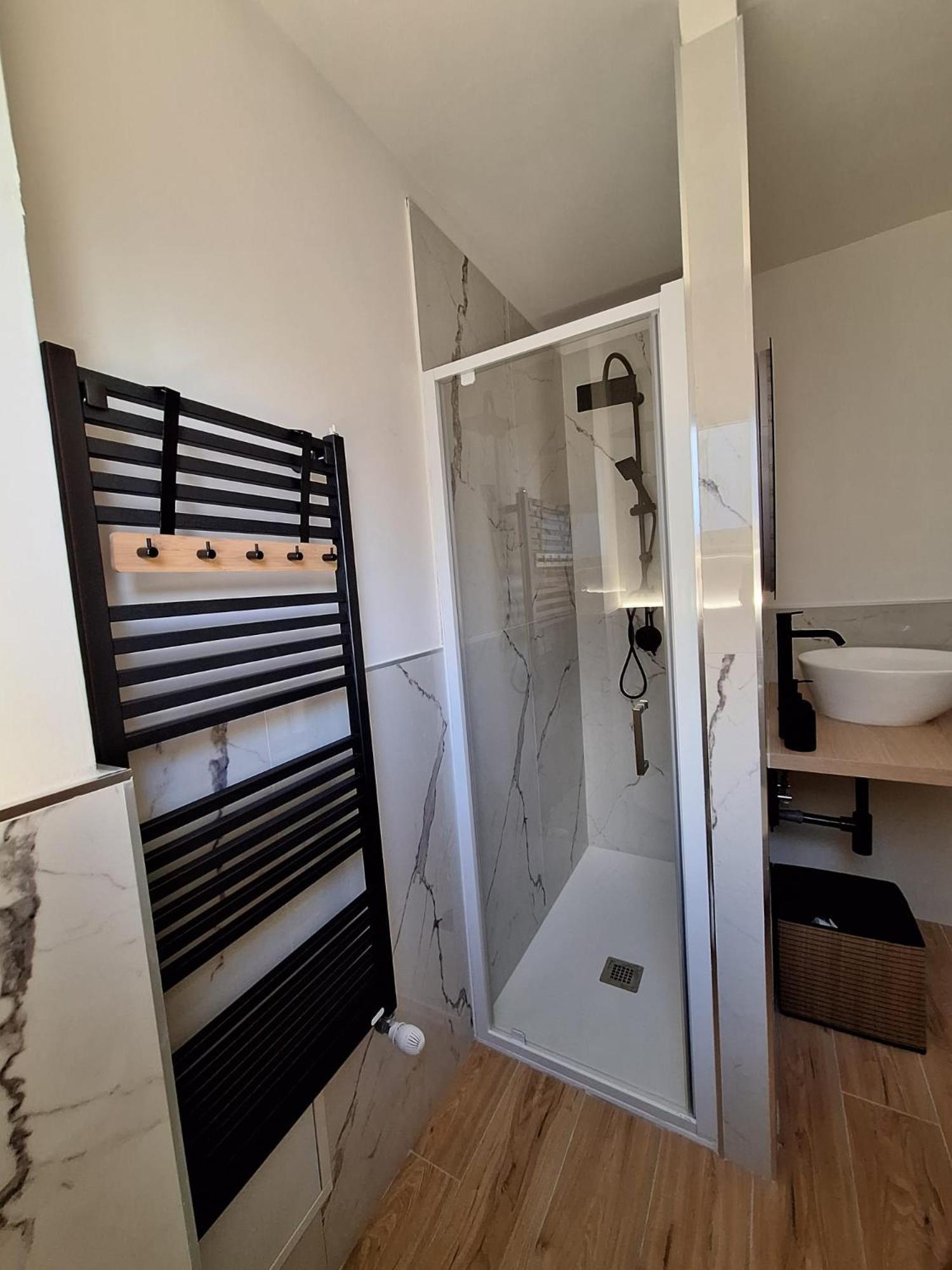 Acqua Amare Guest House Бари Экстерьер фото