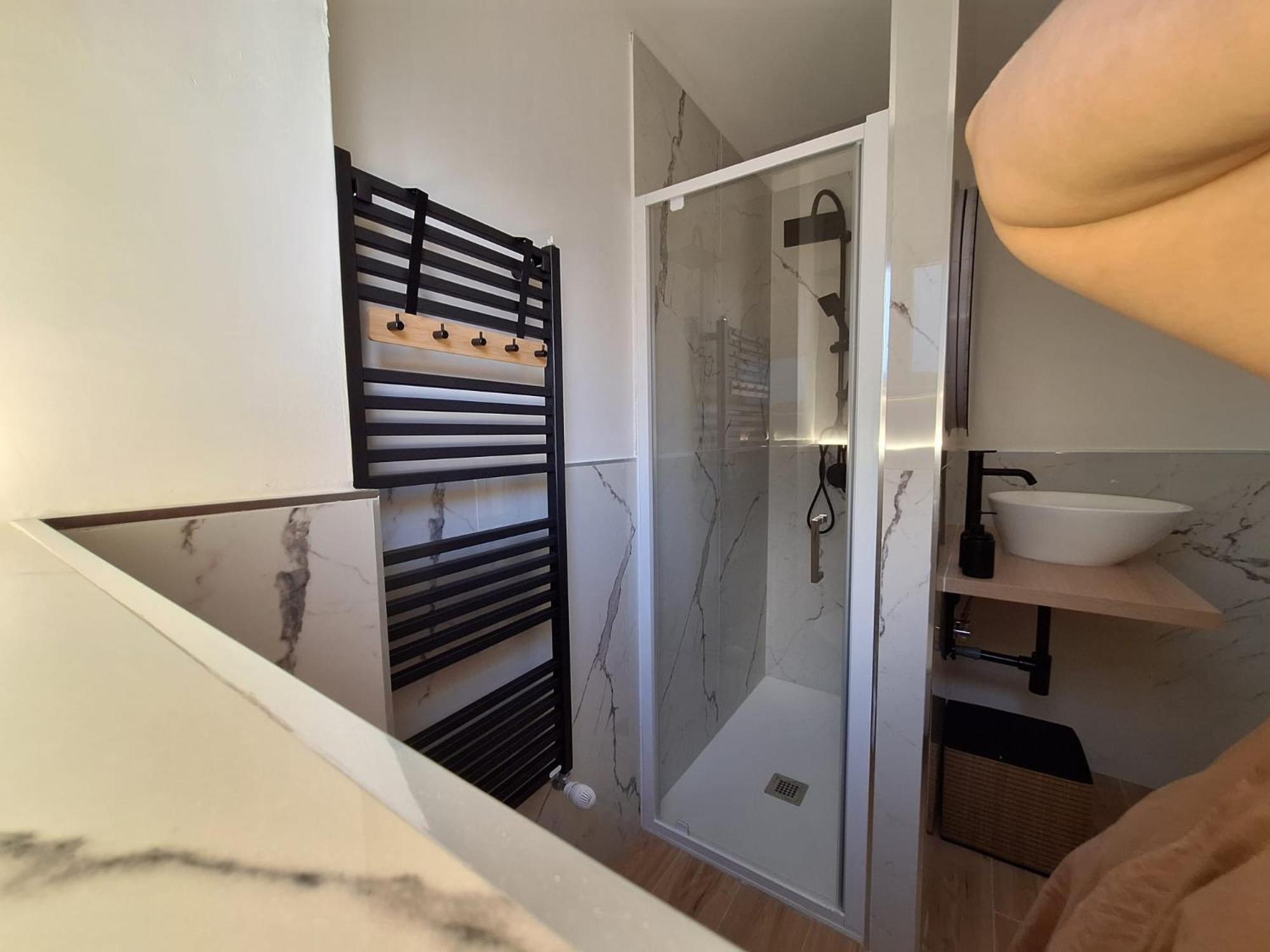 Acqua Amare Guest House Бари Экстерьер фото
